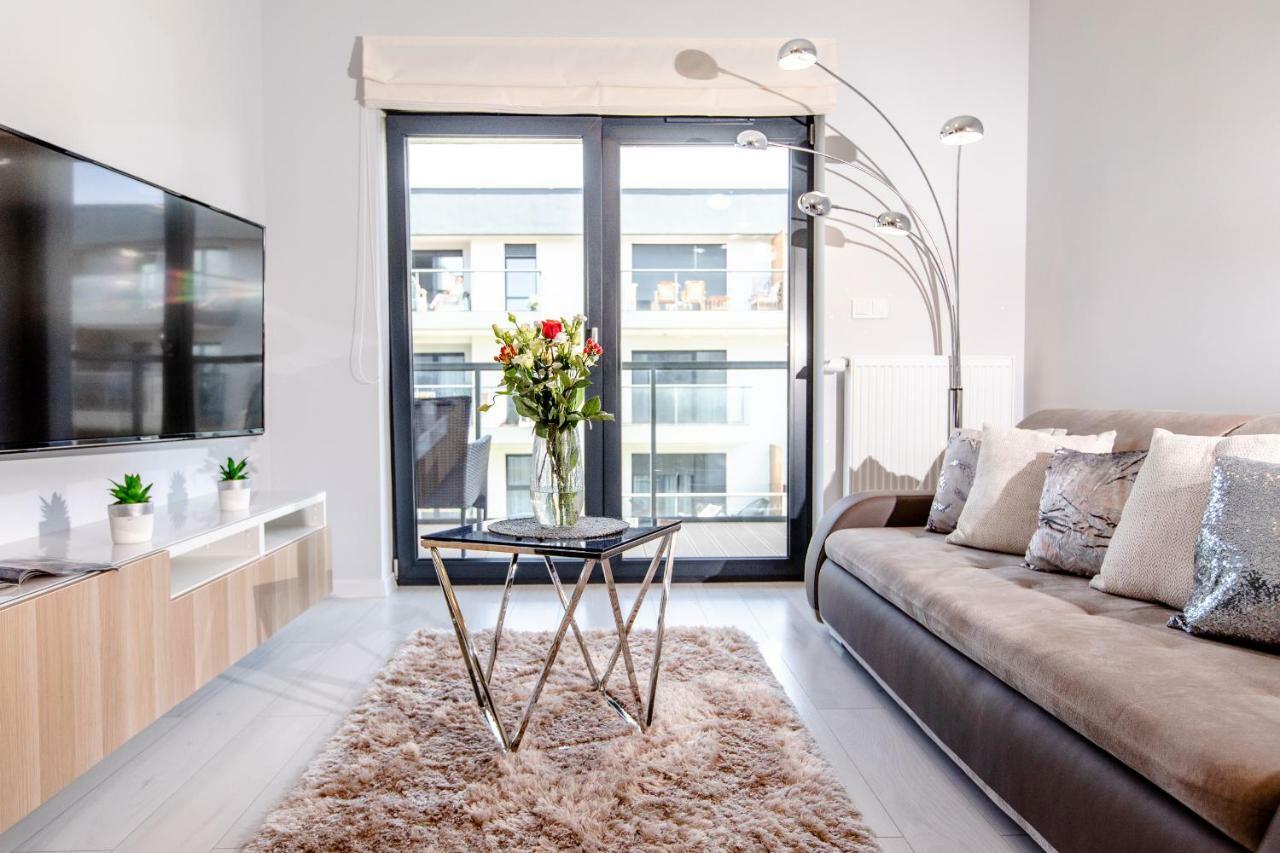 Apartament Diamentowy Gardenia Dziwnow Z Widokiem Na Morze Epapartamenty Exteriör bild